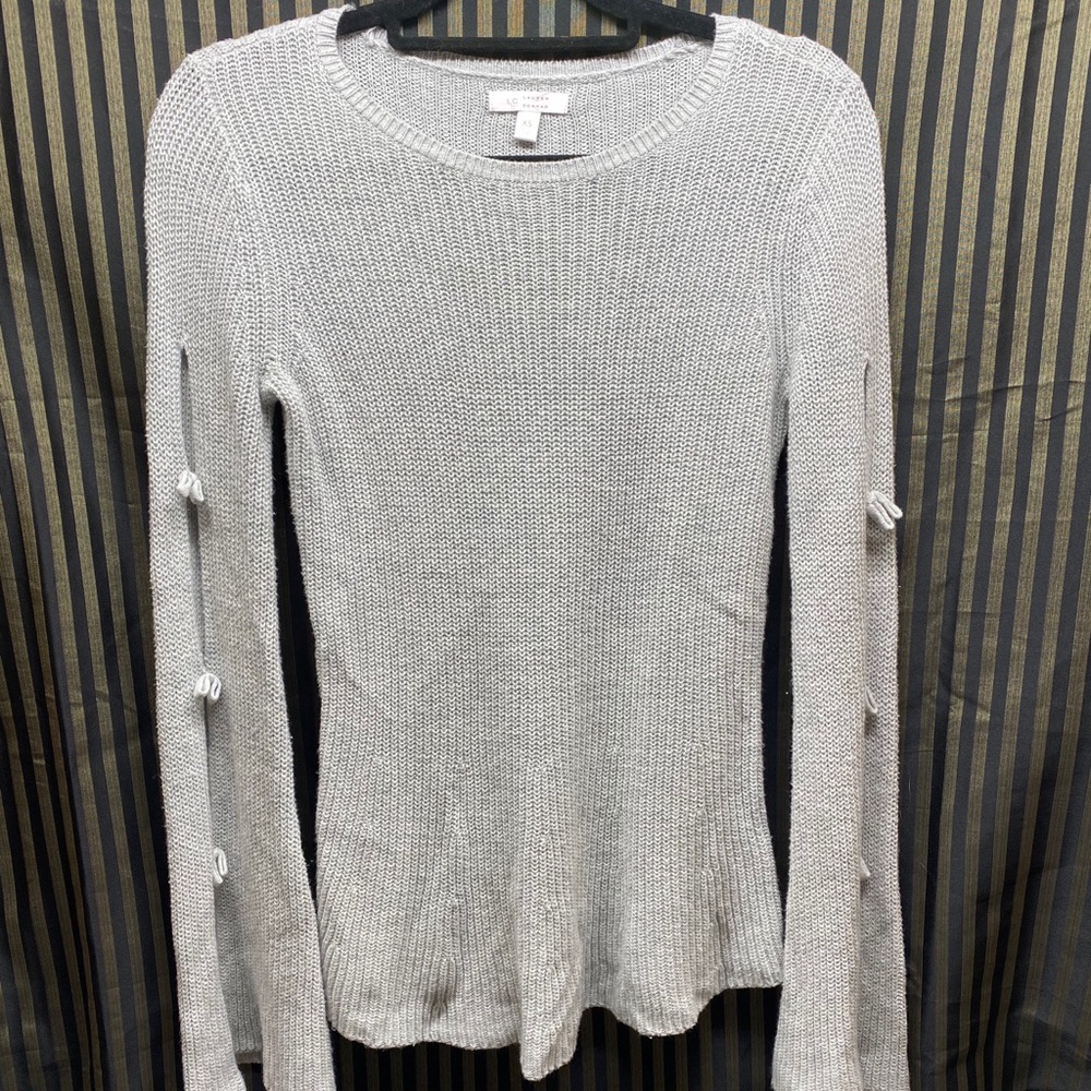 Lauren Conrad size XS Sweater